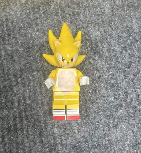 LEGO Super Sonic Minifigure Yellow with Spiked Hair and Red Shoes Movies Theme