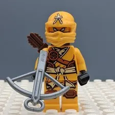 Lego Ninjago Skylor (Jungle Robe)  Minifigure njo0135