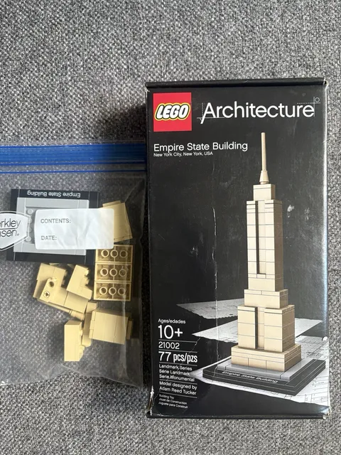 Lego Architecture Empire State Building 21002