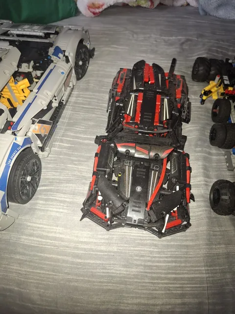 LEGO Technic 42078 Mack Anthem Bulk Lot Mixed Vehicle Builds & Bagged Parts