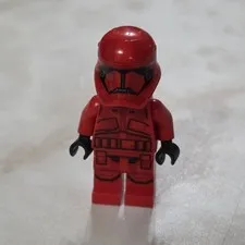 Authentic bright red LEGO Star Wars Sith Trooper minifigure (designation sw1065)