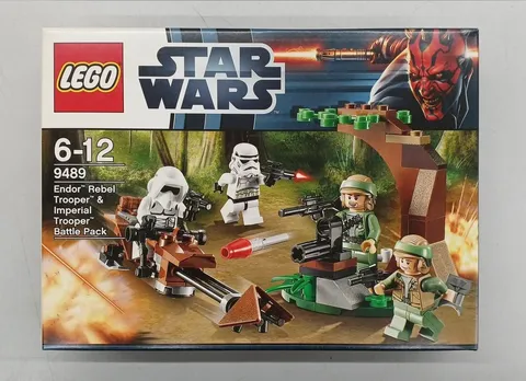 Lego Endor's Rebel Soldiers vs Imperial Troopers Battle Pack Star Wars 9489