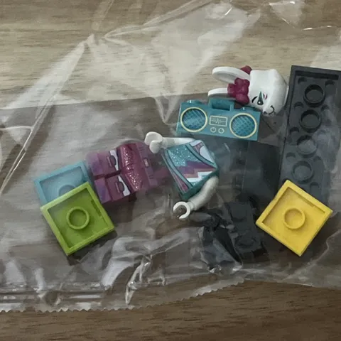 LEGO® Vidiyo Bandmate Minifigure - Bunny Dancer w/ Boombox (vid010) 43101