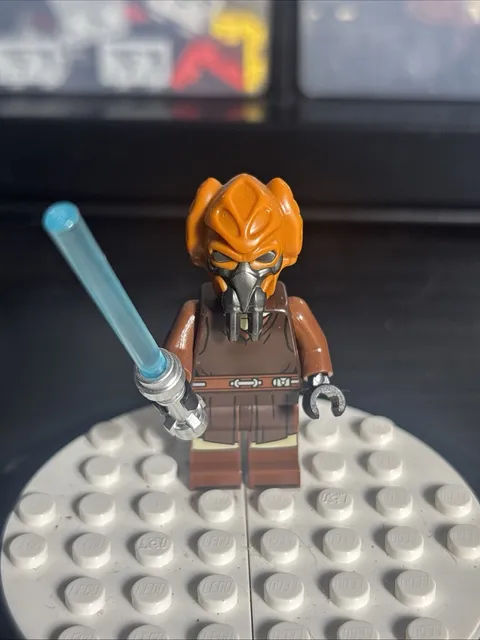 LEGO Star Wars Plo Koon Minifigure sw1414 Dark Brown Robe Jedi Master 75400