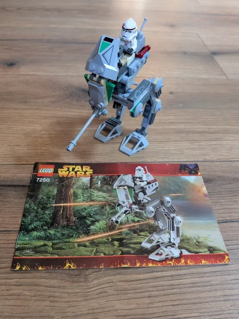 Lego Star Wars 7250 Clone Scout Walker Complete W/ Instructions 