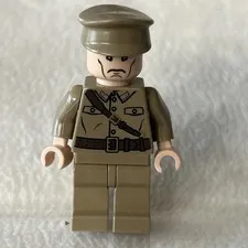 Lego Indiana Jones Colonel Dovchenko Minifigure 7626 7628 Rare Adult Owned