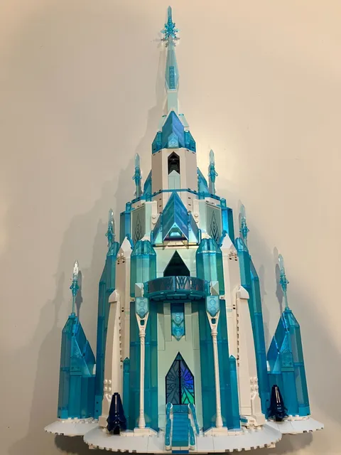 LEGO 43197 Disney Frozen The Ice Castle with manual. Missing 3 pieces. No box