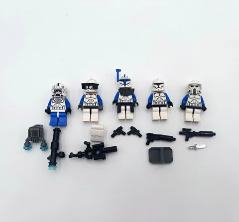 LEGO Star Wars Minifigures LOT, Captain Rex & Clone Troopers & Weapons