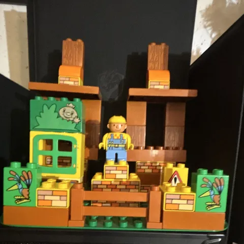 LEGO DUPLO Bob the Builder 6722 Bob's Busy Day 19pc 2001 Vintage Box