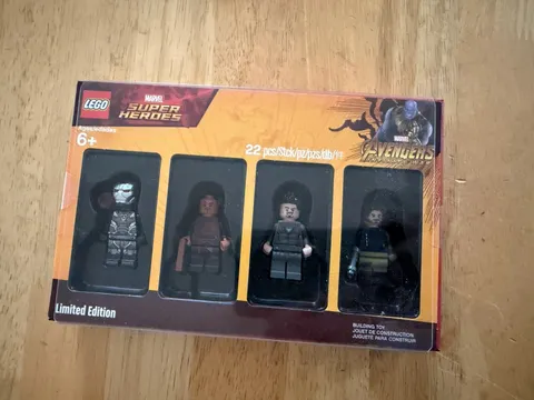 LEGO Bricktober: Marvel Super Heroes Minifigure Collection (5005256) New Sealed