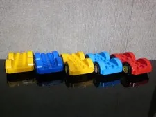 Set Of 5 Duplo Car Base w/ Black Tires Lego 13305c01 Yellow Blue Red