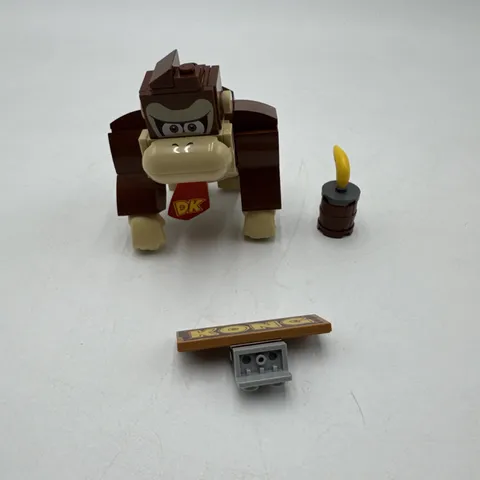 LEGO Super Mario Donkey Kong Figure Big Fig 71424 w/ Banana And Sign