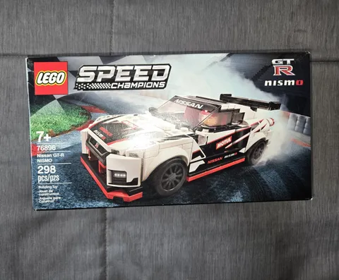LEGO Speed Champions Nissan GT-R NISMO (76896) 298 pcs 7+ Box Separator