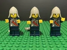 LEGO Castle cas479 Minifigure Lot of 3 Red Sash Light Bluish Gray 9349-1