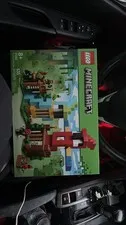 LEGO Minecraft: The Parrot Houses (21282)