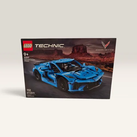 LEGO Technic Chevrolet Corvette Stingray 732 Pieces 9+  (Unopened)  Set 42217