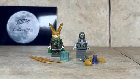 LEGO® Marvel Loki & Chitauri Minifigure  w/Scepter & Tesseract  76290 *NEW*