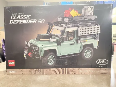 LEGO Icons 10317 Land Rover New