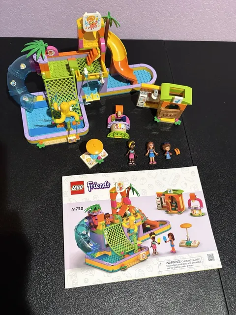 LEGO Friends 41720 Water Park 100% Complete