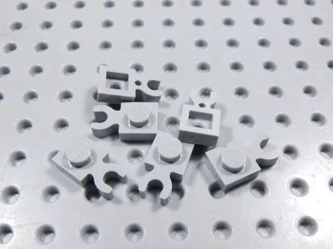 LEGO Lot of 6 Light Bluish Gray 1x1 Plates w/ Clip on Side BB