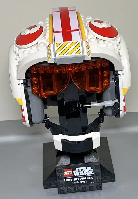 LEGO Star Wars: Luke Skywalker Red Five Helmet 75327 - 7-1/2” X 5” Complete READ