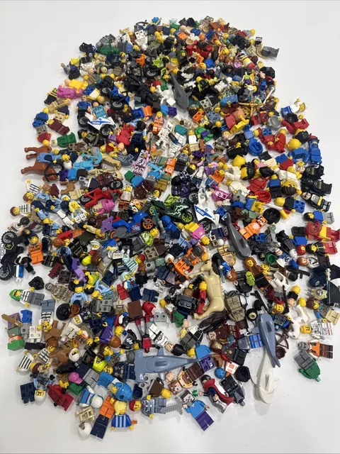 Huge Lego Mini figure Lot Includes Star Wars, Batman, Vintage Minifigs, etc