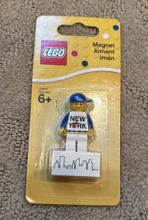 LEGO I Love NY Magnet I Love New York Boy/Man Figure  853317 NEW