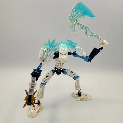 LEGO BIONICLE: Glatorian Strakk (8982) - Complete No Box or Instructions