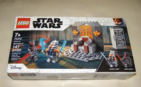 LEGO 75310 Star Wars: Duel on Mandalore NIB.