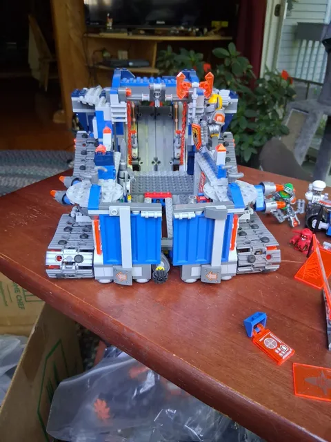PARTS AND PIECES FOR LEGO NEXO KNIGHTS FORTREX SOME MAY BE MISSING(2725)