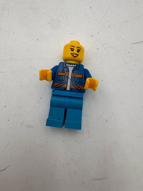 Lego City Minifigure Female Garbage Worker Mini Figure cty0958