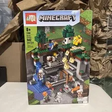 LEGO 21169 Minecraft The First Adventure Retired Brand New Damaged Box