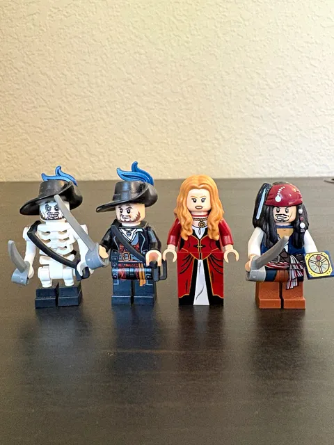 LEGO POC Minifigure Lot w/ Accessories, Jack Sparrow, Elizabeth Swann, Barbossa