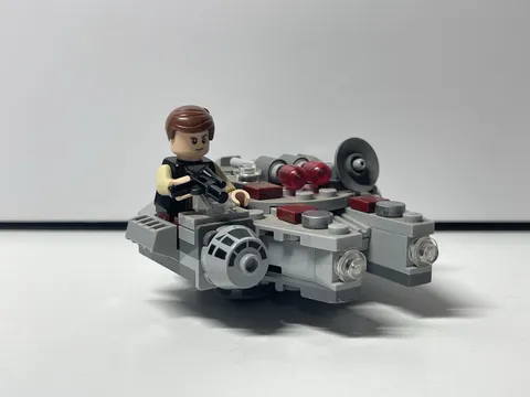 LEGO Star Wars: Millennium Falcon Microfighter (75030)