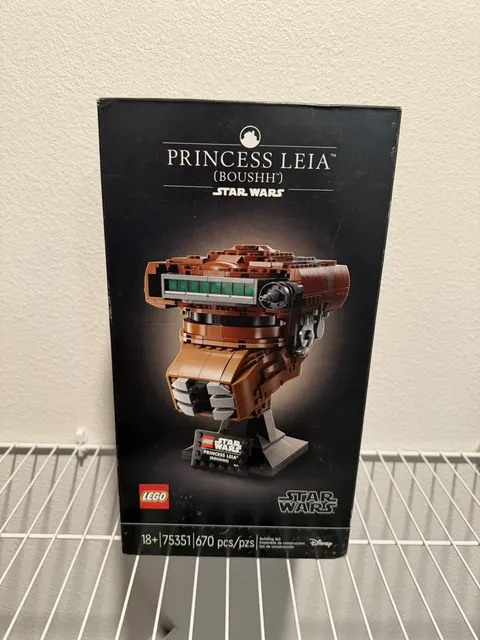 LEGO Star Wars: Princess Leia (Boushh) Helmet (75351) - New & Unopened