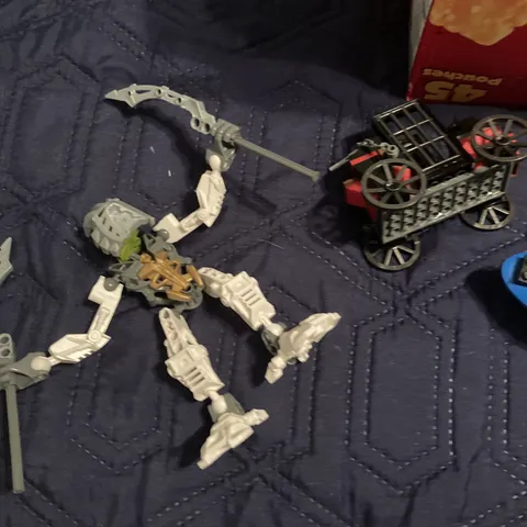 LEGO 13 lbs Box of Random Parts and Partial Sets