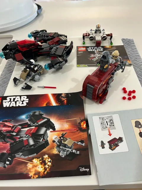 Lego sets 75145, 75072