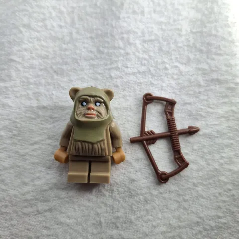 LEGO Star Wars Episode 6 Ewok Warrior Minifigure sw0508 Set 10236 Endor Village
