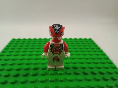 LEGO Ninjago Minifigure Fang-Suei (Genuine)