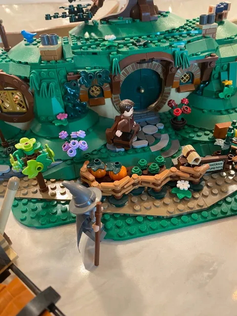 LEGO Lord of Rings 10354 The Shire Build ONLY, 2 Minifig, READ DESCRIPTION!!!