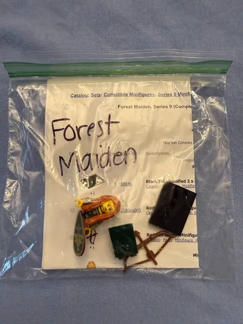 Lego Series 9 Forest Maiden Minifigure 100% Complete