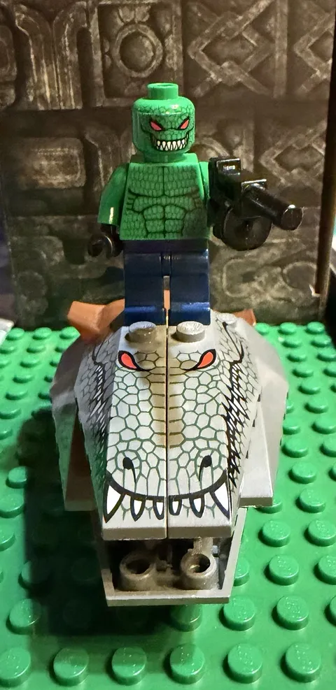 Lego DC Batman Killer Croc Minifigure bat008 7780 The Batboat 2006 Authentic