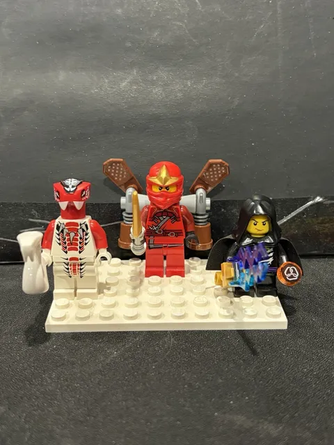 LEGO NINJAGO Minifigures from Rattlecopter set 9443 great condition