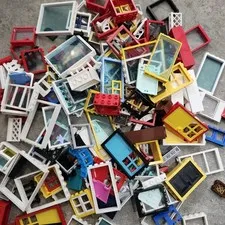 50 LEGO DOORS WINDOWS FENCES SHUTTERS  PIECES LOT house town city castle