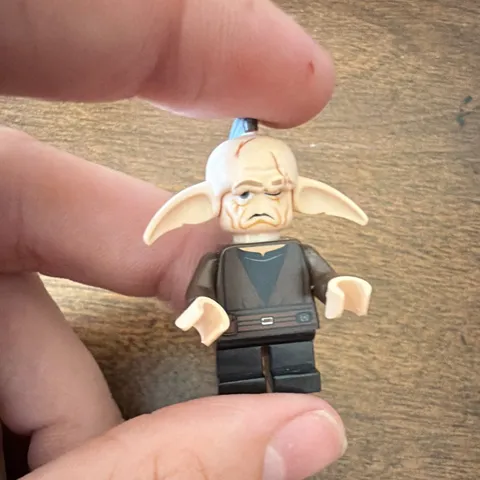 LEGO Minifigure Large Even Peil Ears Headpiece Brown Torso Black Legs Plastic