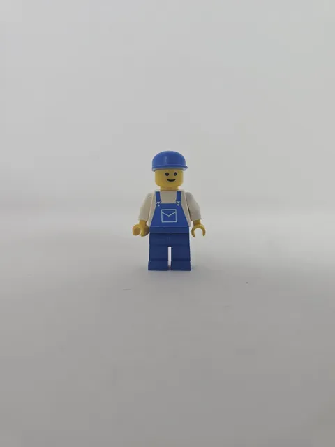 LEGO Blue Overalls Farmer Blue Baseball Cap Mechanic 
