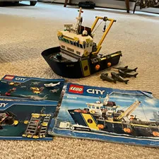 LEGO City 60095 Deep Sea Exploration Vessel 717pcs No Box w/ Manuals+Sharks+ROVs