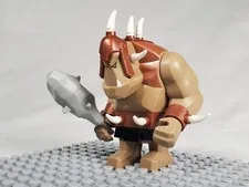 LEGO Castle Fantasy Era Troll cas358 Dark Tan Copper Armor Gray Club Complete