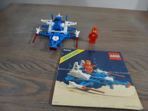 LEGO Space: Tri-Star Voyager (6846) 100% Complete w Minifigures & Instructions