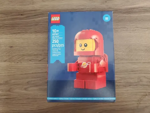 Lego 40767 Up-Scaled Baby Astronaut  NEW & SEALED  WP/LIMITED FREE SHIPPING